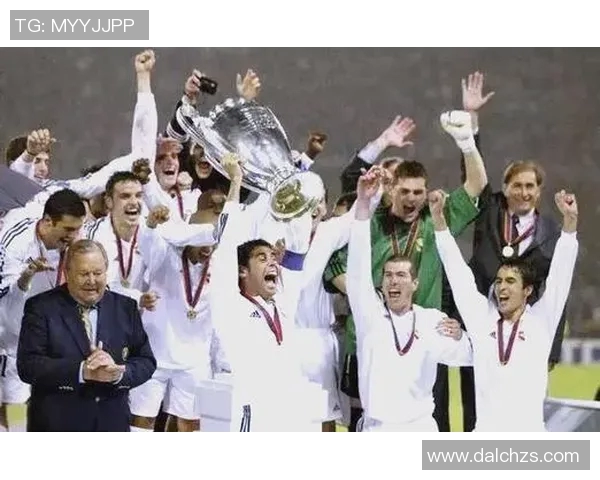 足球巨星巅峰谢幕全场动情瞬间回顾震撼人心 足球巨星巅峰谢幕全场动情瞬间回顾震撼人心