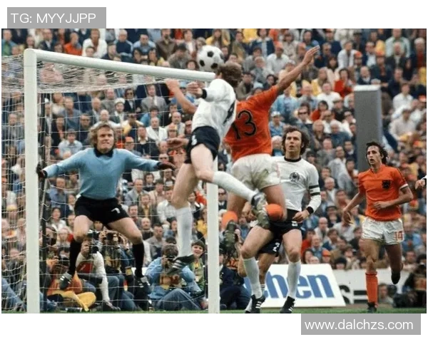 2004年足球世界的超级球星盘点与风采回顾