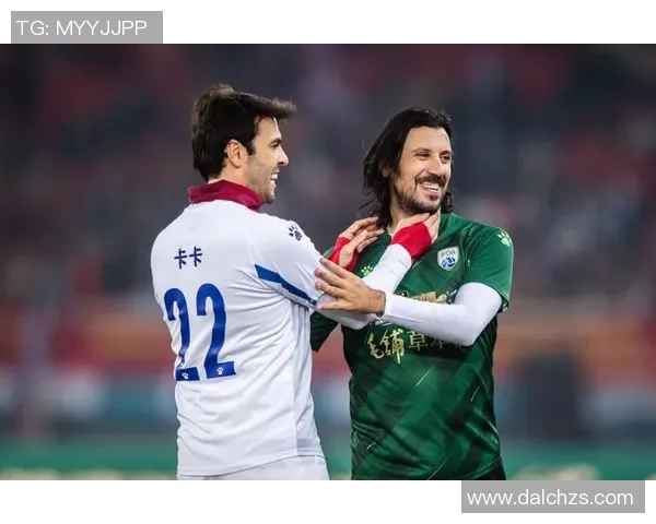 世界超级球星足球赛精彩对决 全球顶尖球员同场竞技争锋 世界超级球星足球赛精彩对决 全球顶尖球员同场竞技争锋