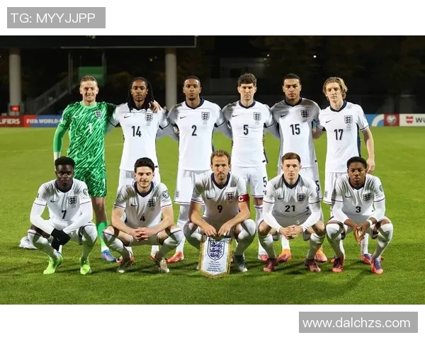 英格兰足球巨星的辉煌历程与世界足坛影响力解析 英格兰足球巨星的辉煌历程与世界足坛影响力解析